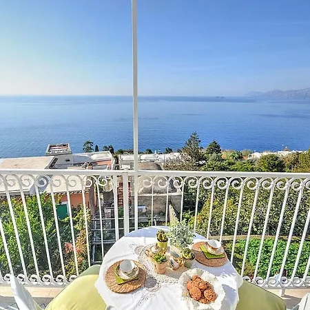 Sleeps 4 Air Con Wifi Appartamento *