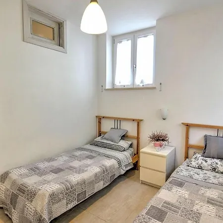 Sleeps 4 Air Con Wifi Praiano